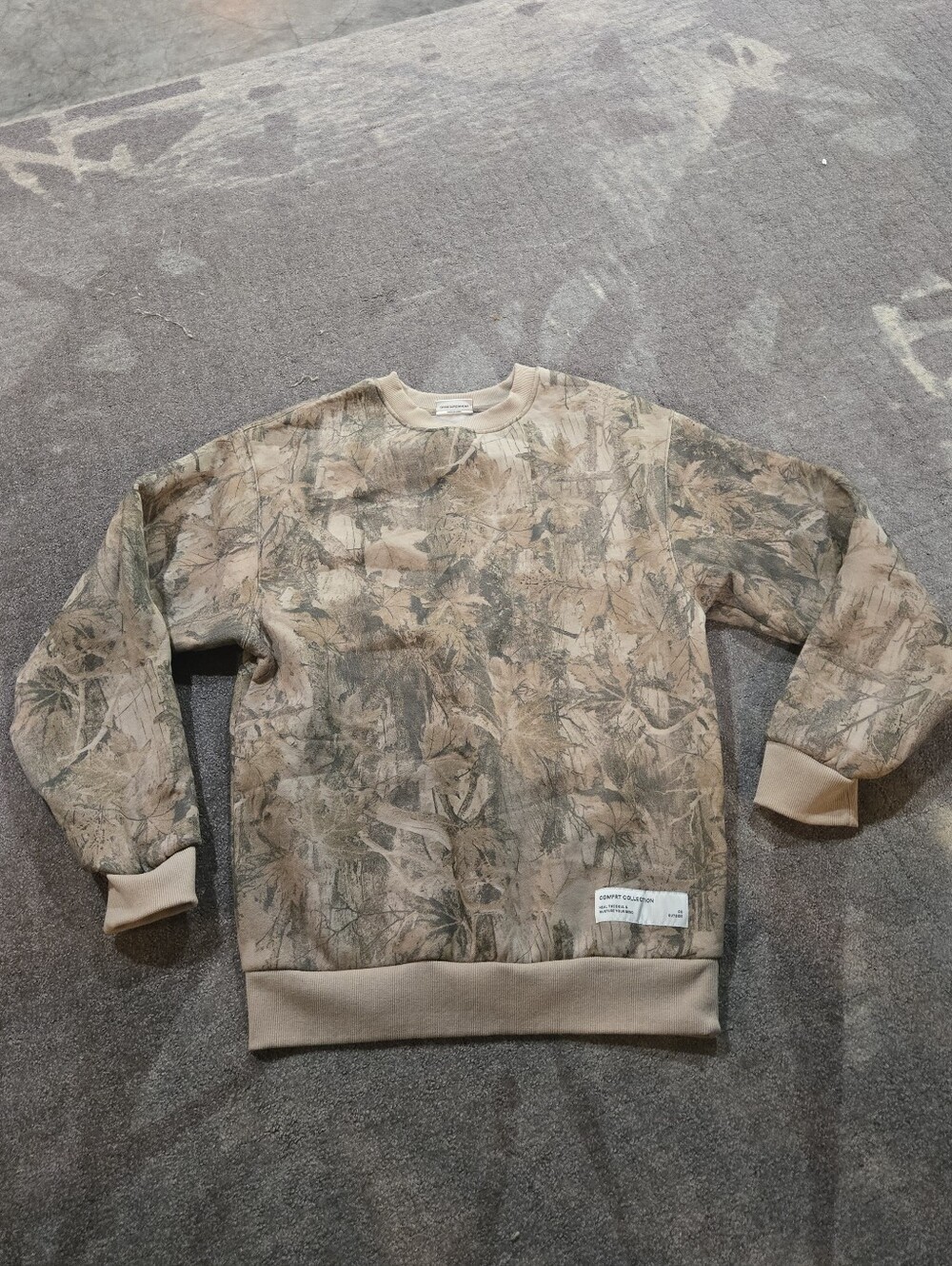 Comfrt Camo Crewneck Sweatshirt